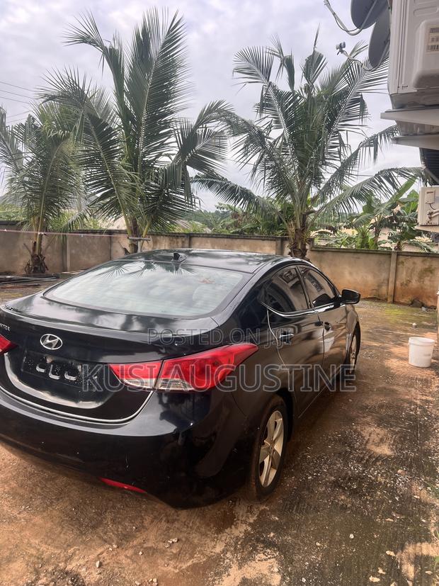 Hyundai Elantra Limited Sedan FWD (1.8L 4cyl 6A) 2013 Black