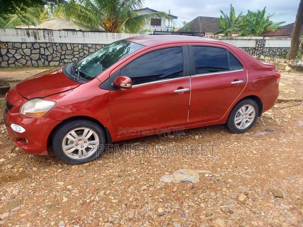 Toyota Yaris 2008 Red