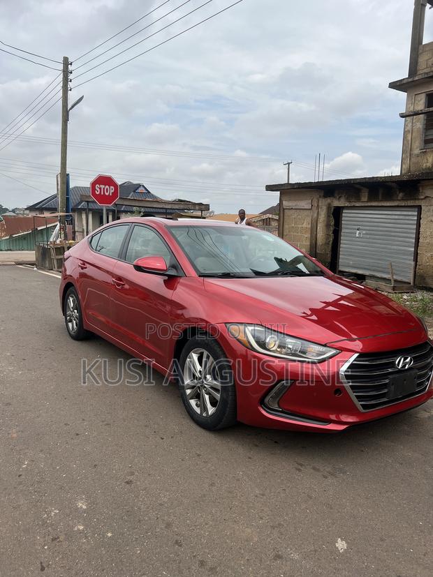Hyundai Elantra Limited Sedan FWD (2.0L 4cyl 6A) 2017 Red