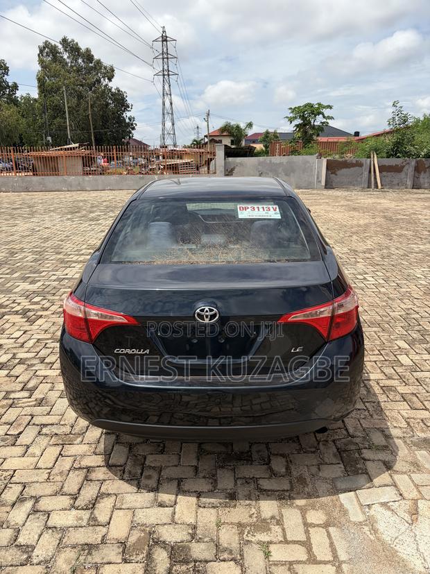 Toyota Corolla 2018 Blue