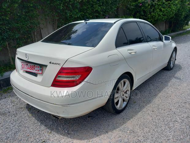 Mercedes-Benz C300 2008 White