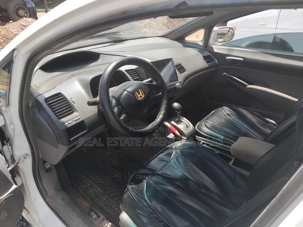 Honda Civic 1.8 DX Automatic 2008 White