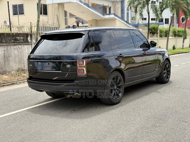 Land Rover Range Rover Vogue 2019 Black