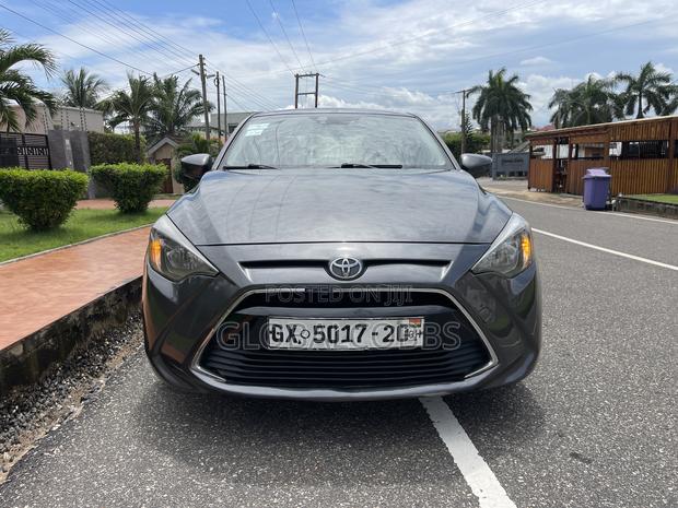 Toyota Yaris iA 1.5 FWD 2018 Gray