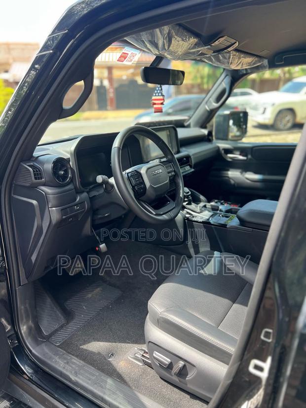 Toyota Land Cruiser Prado 2025 Black