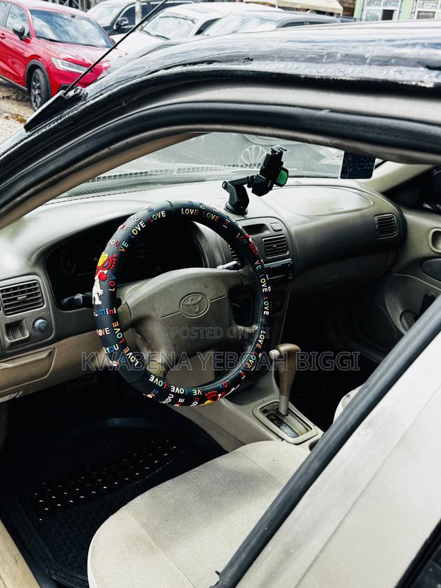 Toyota Corolla 2002 Black