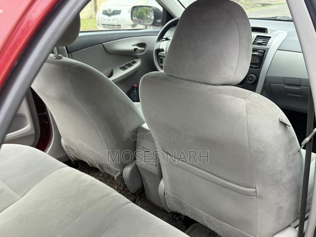 Toyota Corolla LE 4dr Sedan (1.8L 4cyl 4A) 2013 Red