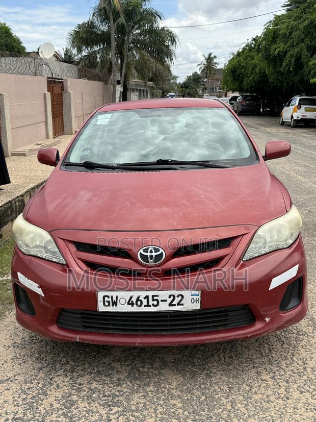 Toyota Corolla LE 4dr Sedan (1.8L 4cyl 4A) 2013 Red