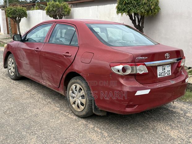 Toyota Corolla LE 4dr Sedan (1.8L 4cyl 4A) 2013 Red