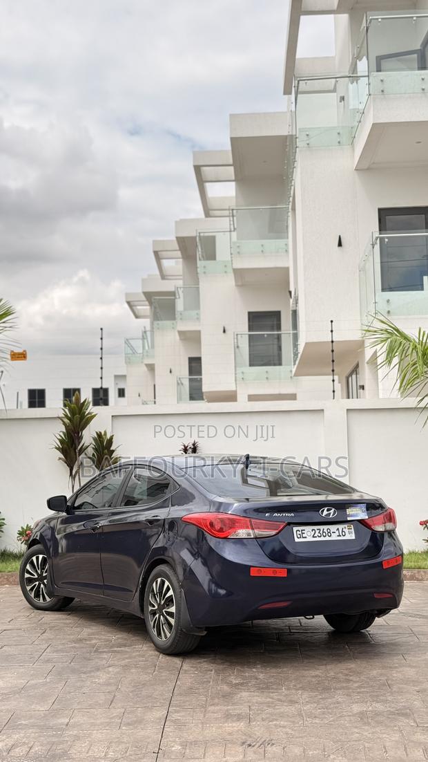 Hyundai Elantra Limited Sedan FWD (1.8L 4cyl 6A) 2013 Blue