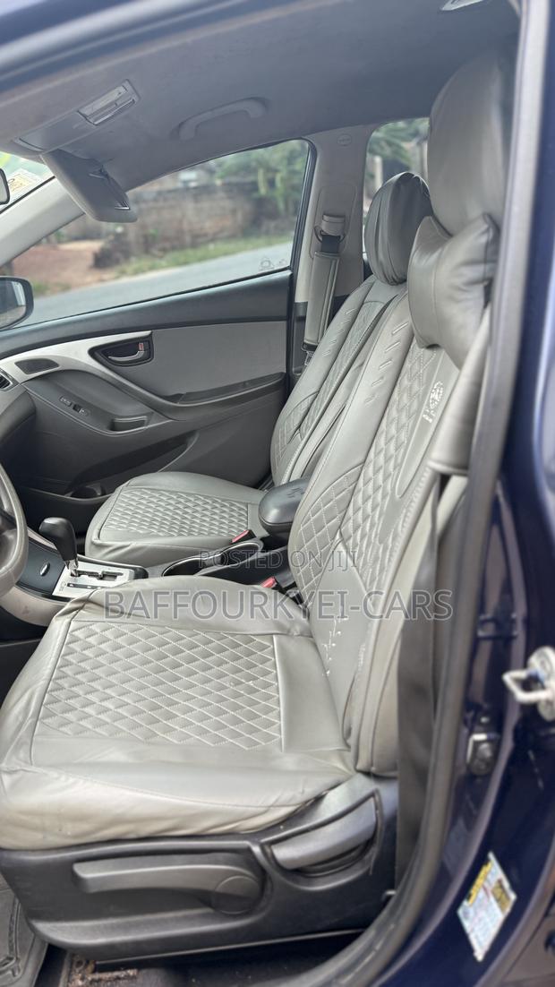 Hyundai Elantra Limited Sedan FWD (1.8L 4cyl 6A) 2013 Blue