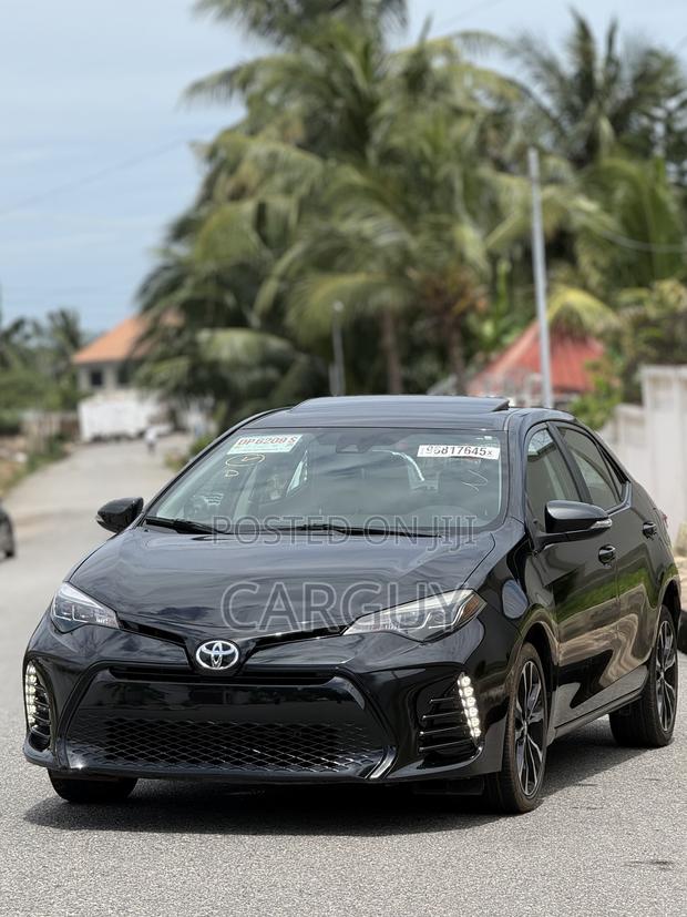 Toyota Corolla SE (1.8L 4cyl 6M) 2019 Black