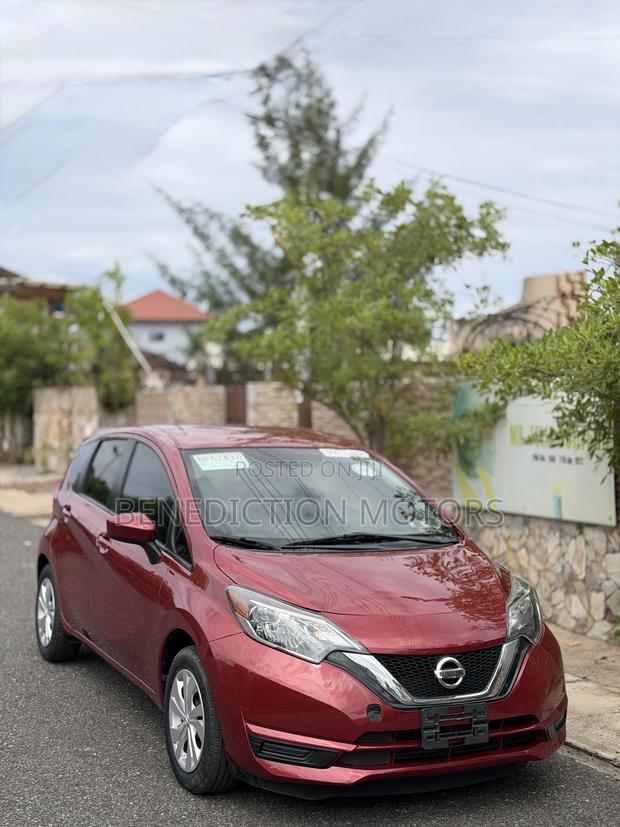 Nissan Versa 1.6 S 2016 Red