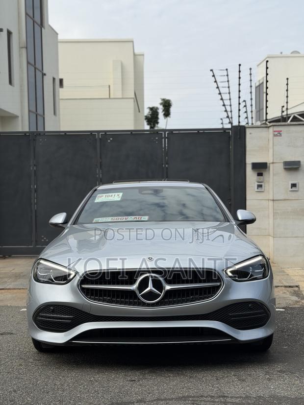 Mercedes-Benz C300 2024 Silver
