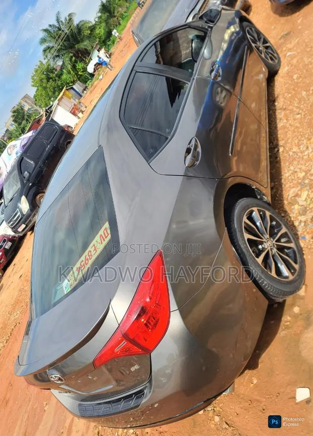 Toyota Corolla 2017 Silver