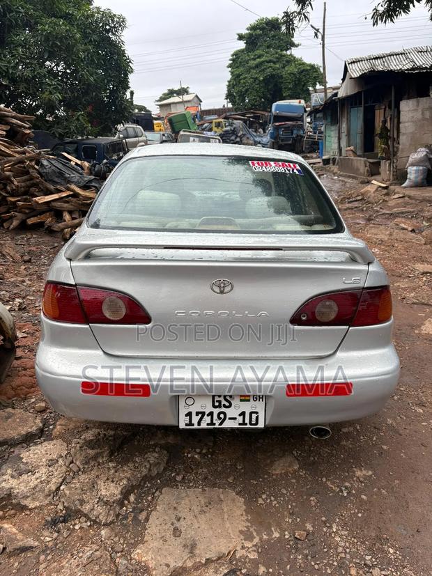 Toyota Corolla 2004 Silver