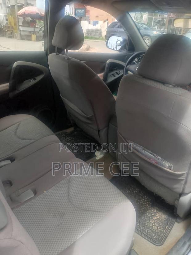 Toyota RAV4 2012 Black