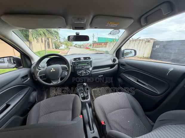 Mitsubishi Mirage 2019 Silver