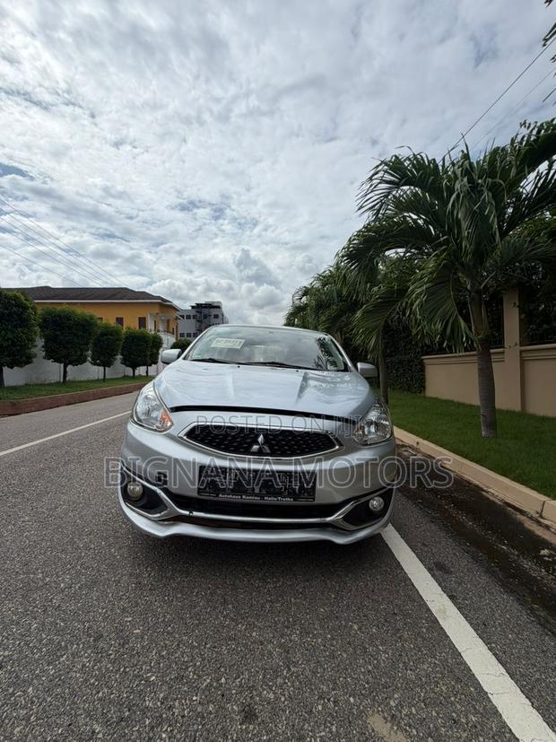 Mitsubishi Mirage 2019 Silver