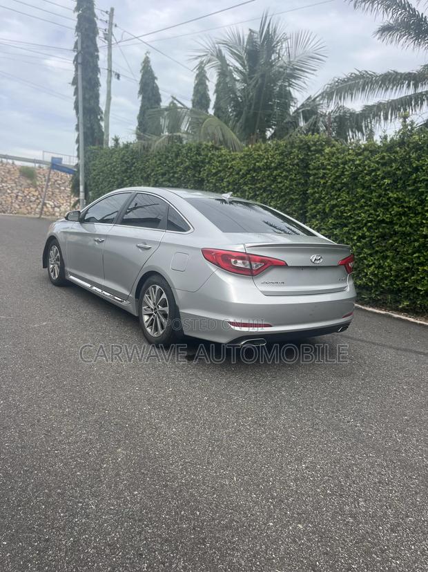 Hyundai Sonata Sport 2.0T Sedan FWD (2.0L 4cyl 6A) 2017 Silver