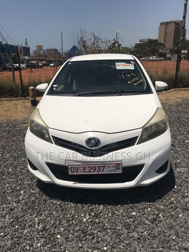 Toyota Vitz 1.3 FWD 5dr 2012 White