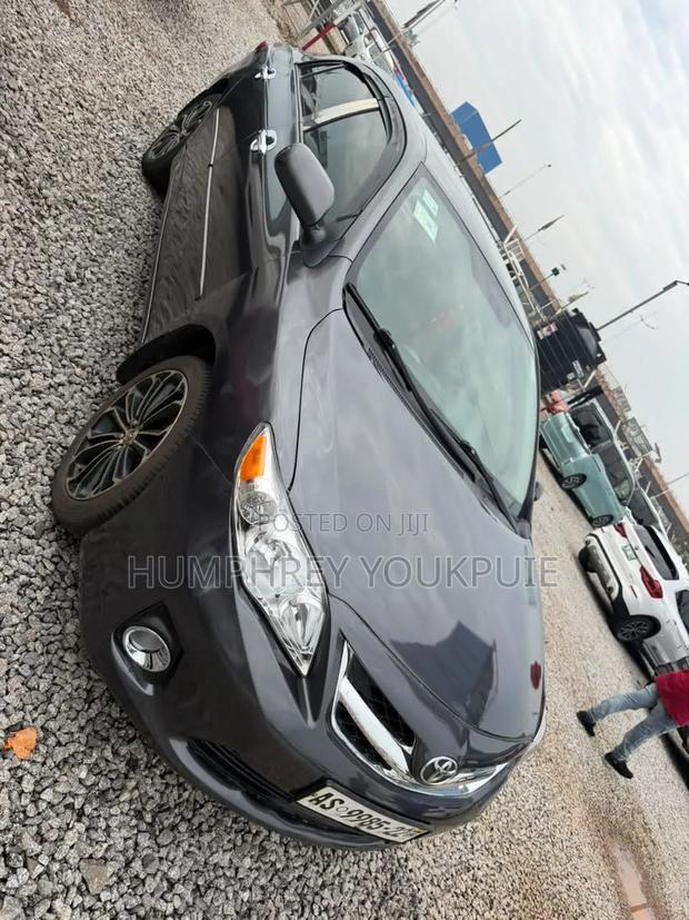 Toyota Corolla 2012 Gray