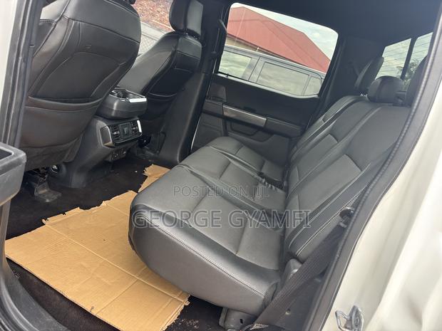 Ford F-150 XLT 2022 White