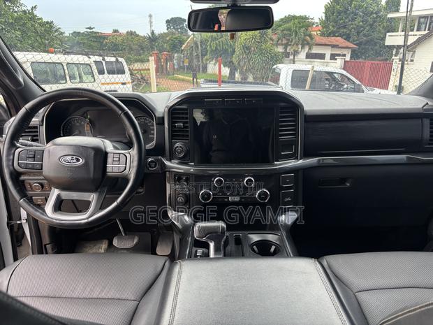 Ford F-150 XLT 2022 White