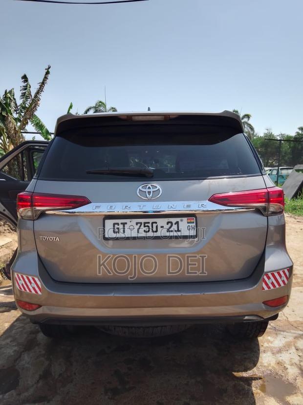 Toyota Fortuner 2020 Silver