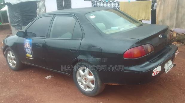 Toyota Corolla 2002 Black