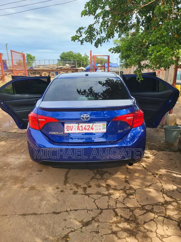 Toyota Corolla SE 4dr Sedan (1.8L 4cyl CVT) 2017 Blue