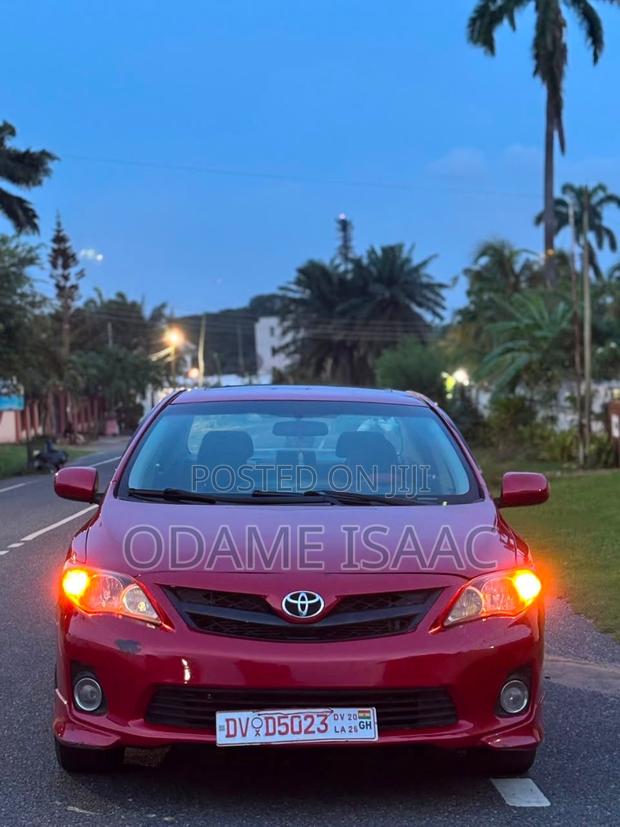 Toyota Corolla 2013 Red