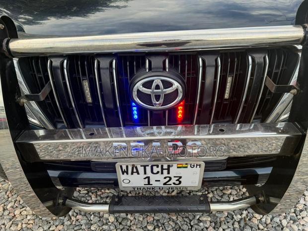 Toyota Land Cruiser Prado 4.0 Petrol TX-L 2014 Blue