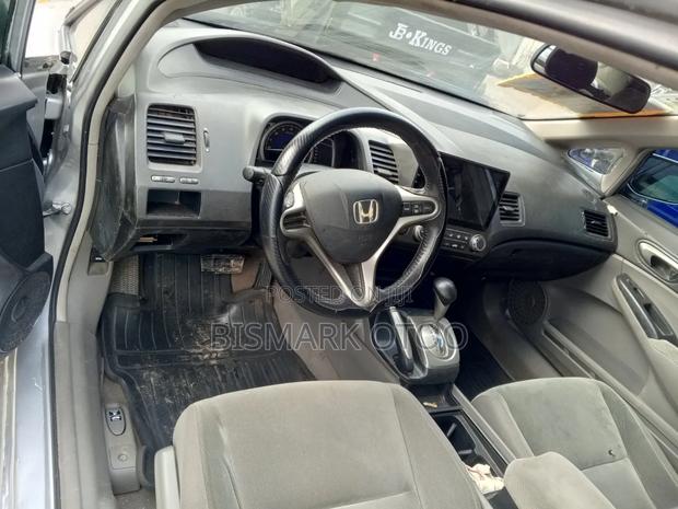 Honda Civic 1.8 5 Door 2010 Silver