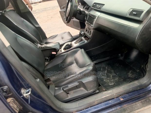 Volkswagen Passat 2.0T 2007 Blue