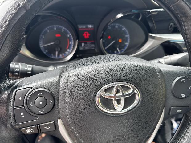 Toyota Corolla 2016 White