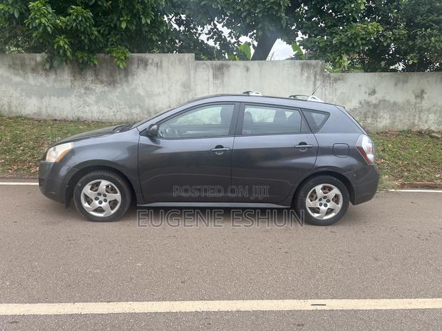 Pontiac Vibe 2010 Gray