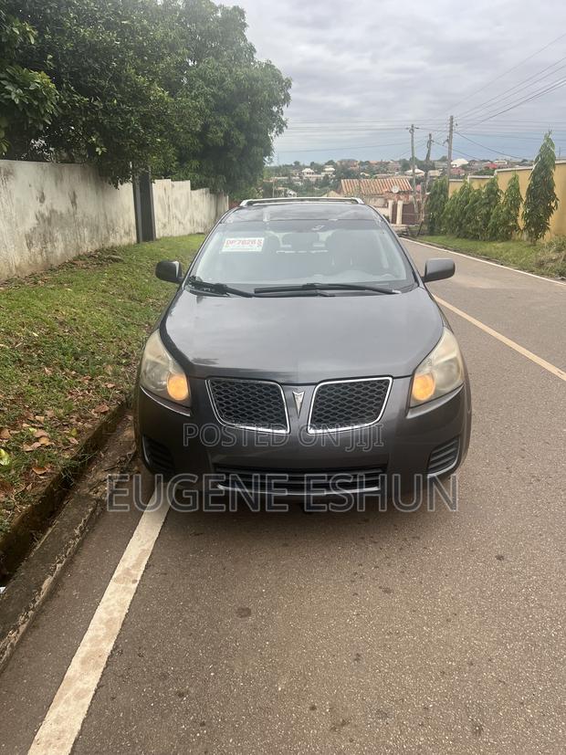 Pontiac Vibe 2010 Gray