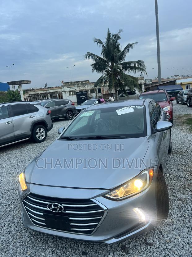 Hyundai Elantra 2017 Gray