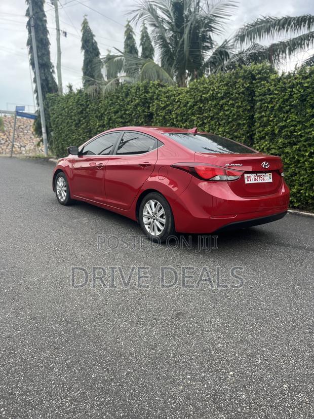 Hyundai Elantra SE 4dr Sedan (1.8L 4cyl 6A) 2015 Red