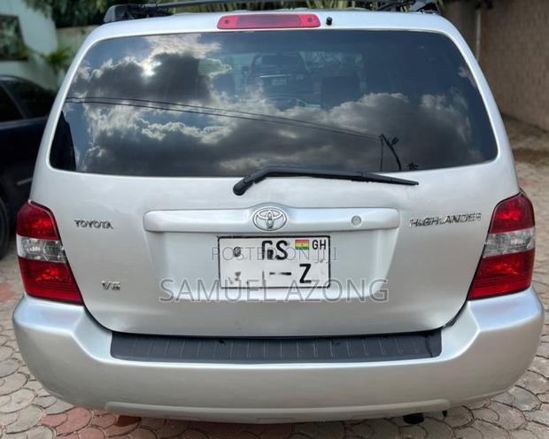 Toyota Highlander 4x4 2008 Gray