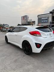 Hyundai Veloster Turbo 2016 White for sale