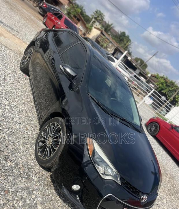 Toyota Corolla LE 4dr Sedan (1.8L 4cyl CVT) 2015 Black