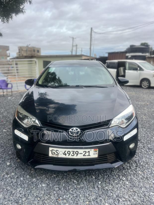 Toyota Corolla LE 4dr Sedan (1.8L 4cyl CVT) 2015 Black