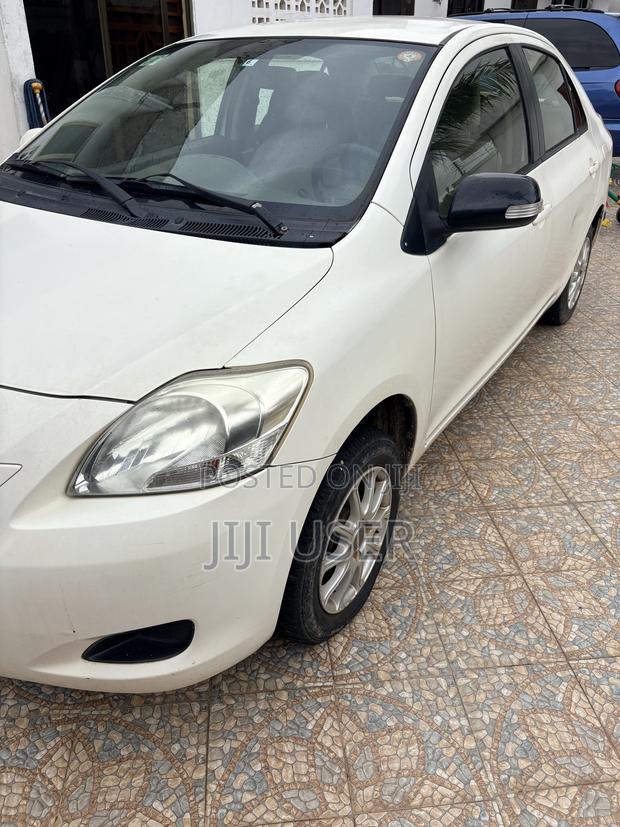 Toyota Belta 2013 White