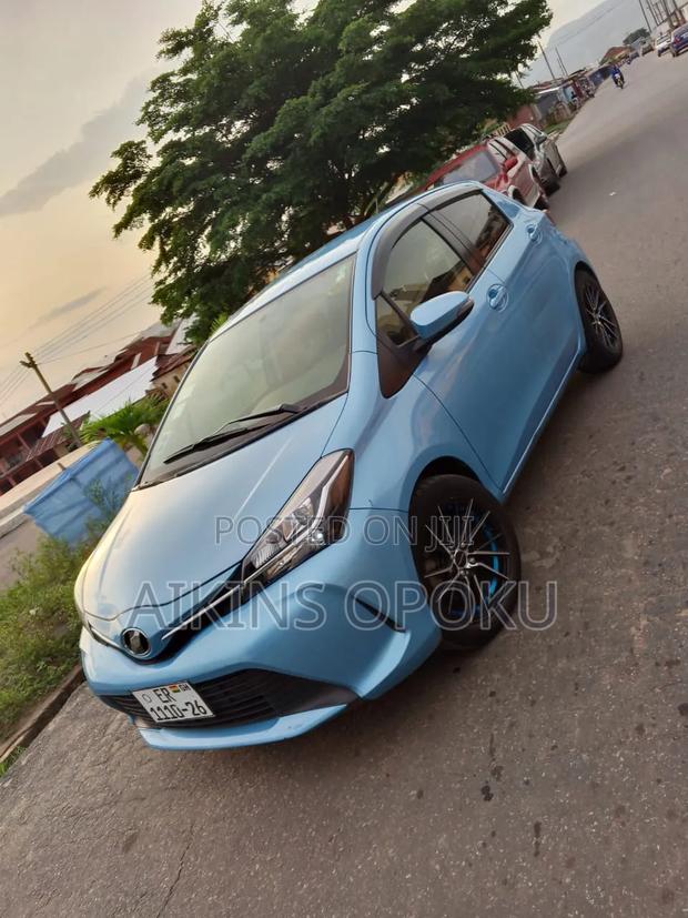 Toyota Vitz 2016 Blue