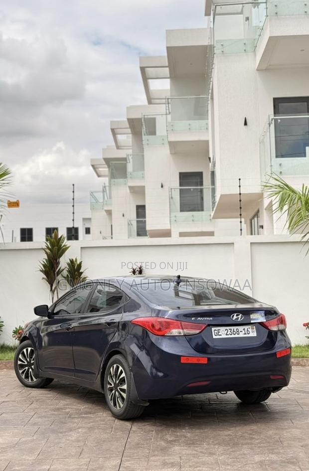 Hyundai Elantra GLS Sedan FWD (1.8L 4cyl 6A) 2013 Blue