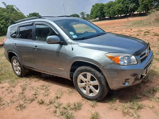 Toyota RAV4 2012 Gray