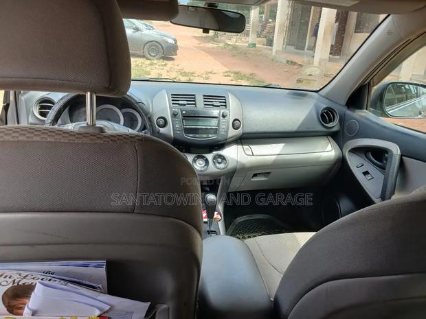 Toyota RAV4 2012 Gray