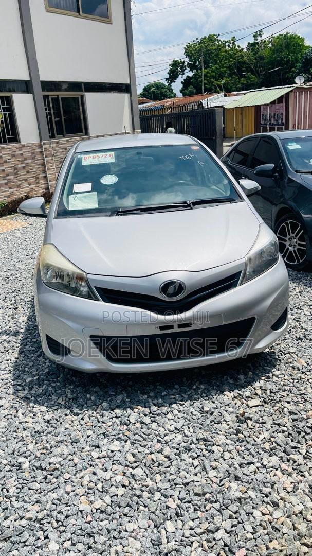 Toyota Vitz 2012 Gray